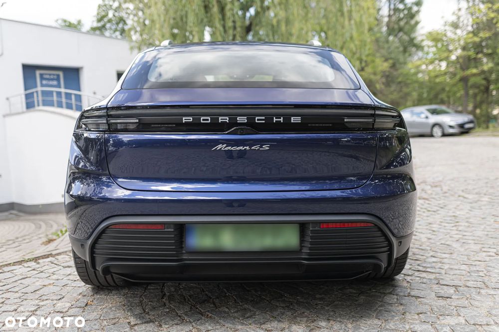 Porsche Macan - 10