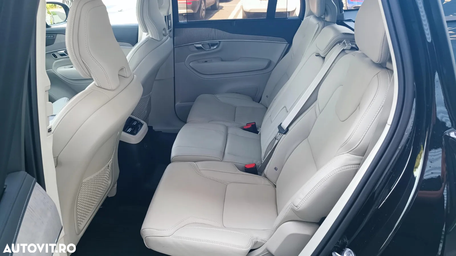 Volvo XC 90 - 33