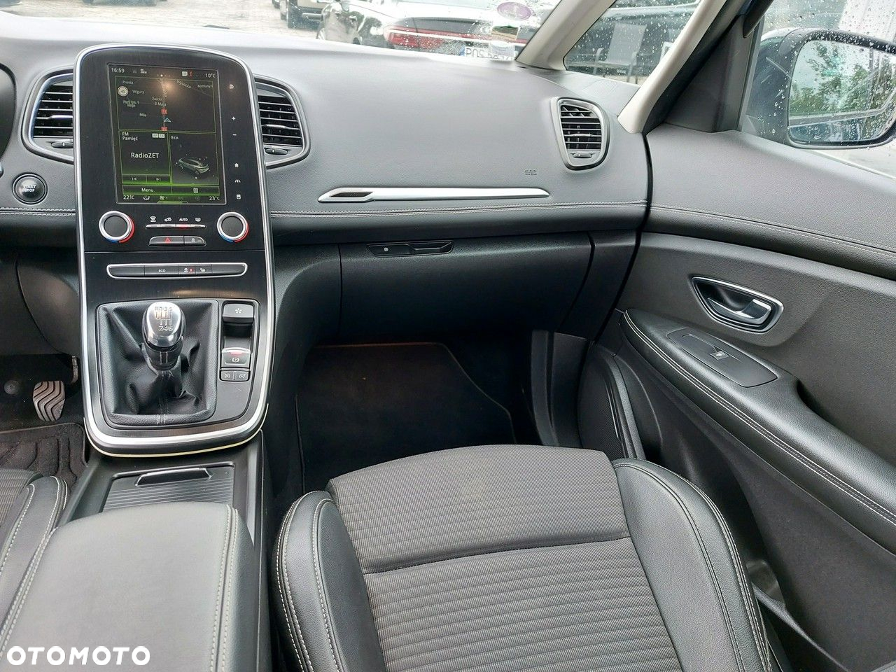 Renault Scenic ENERGY TCe 130 INTENS - 19