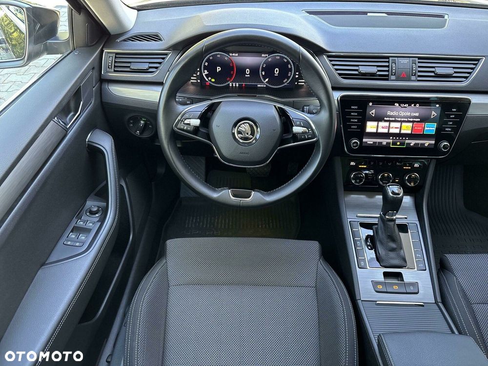 Skoda Superb 2.0 TDI SCR Style DSG - 21
