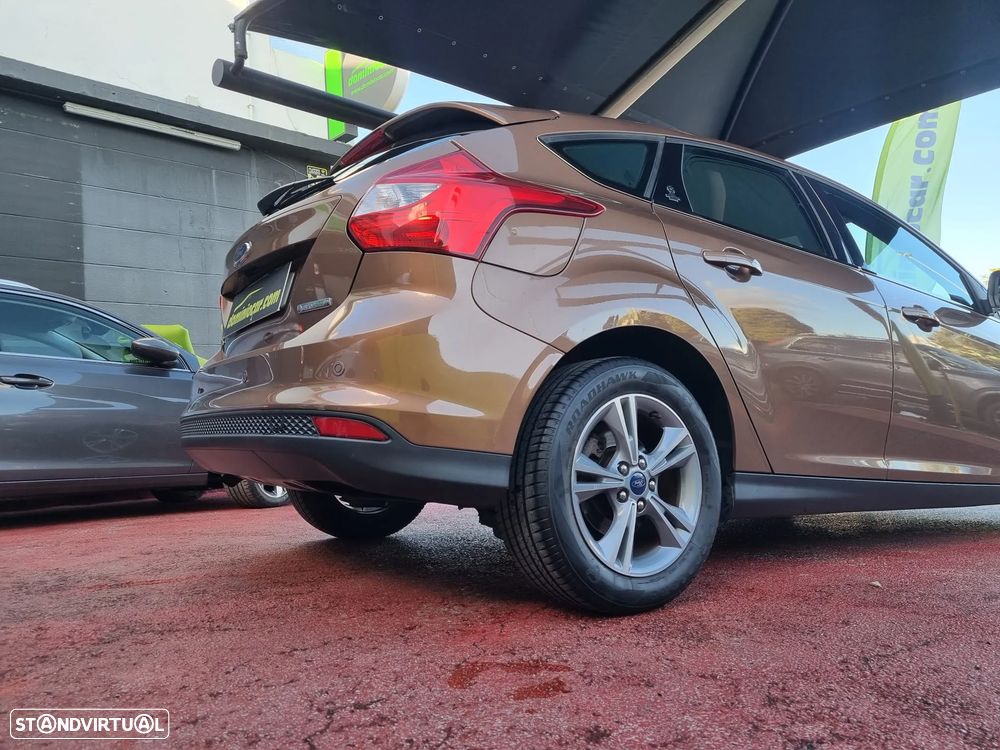 Ford Focus 1.0 SCTi Titanium Best - 13