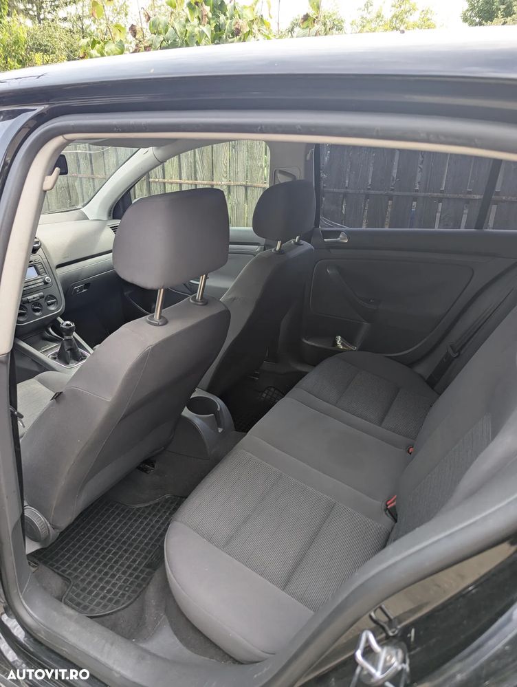 Volkswagen Golf - 3