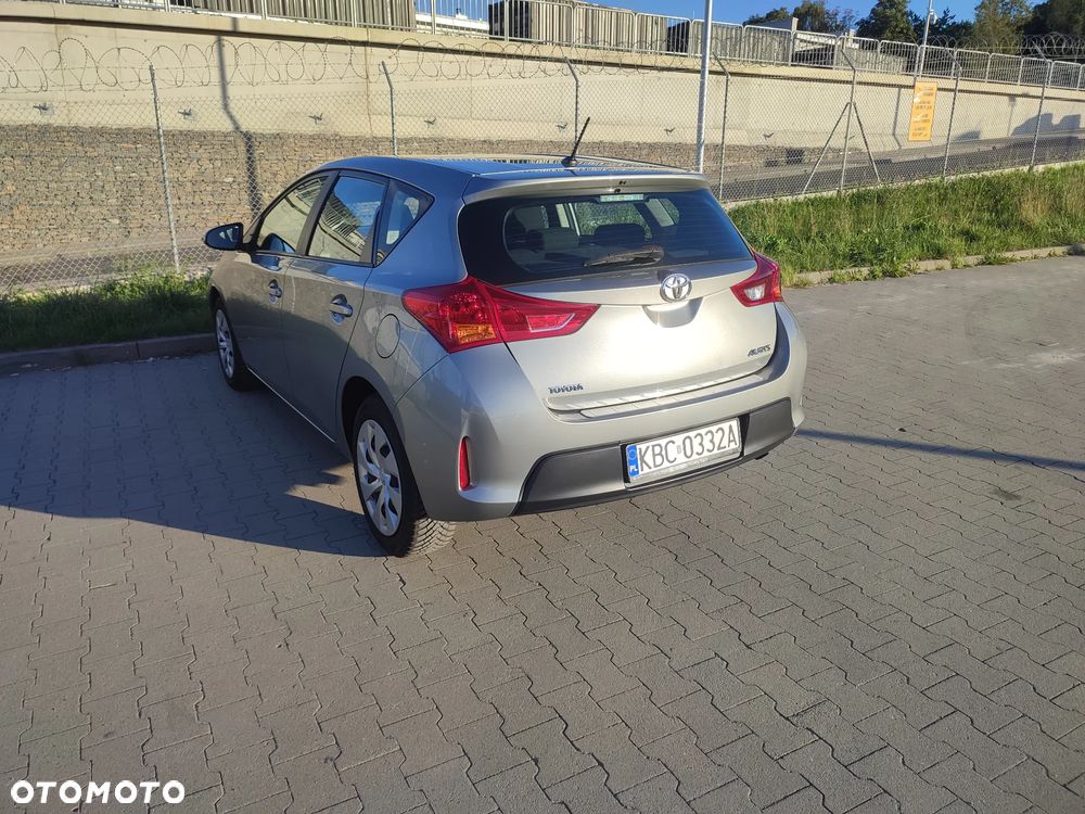 Toyota Auris 1.33 VVT-i Active - 8
