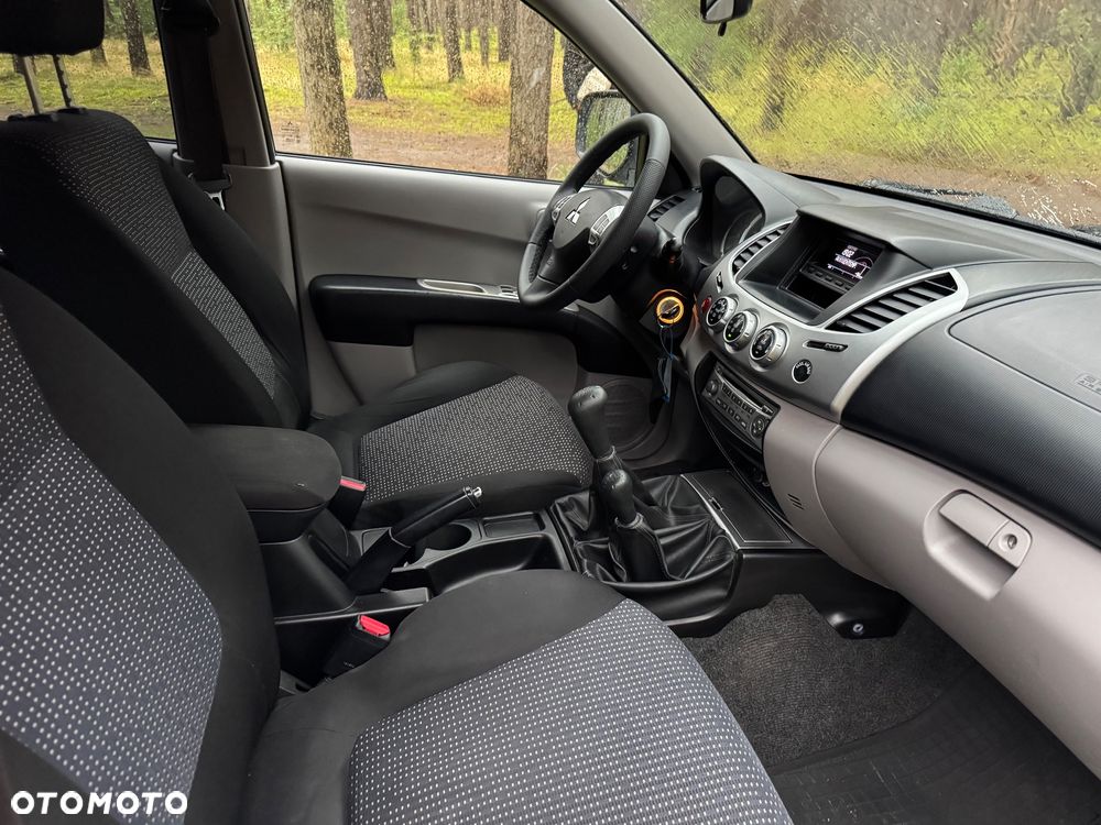 Mitsubishi L200 2.5 DID DC Instyle HP - 25