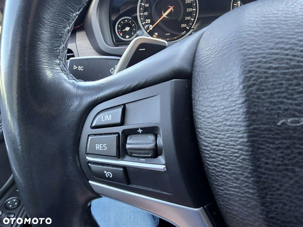 BMW X6 xDrive30d - 17