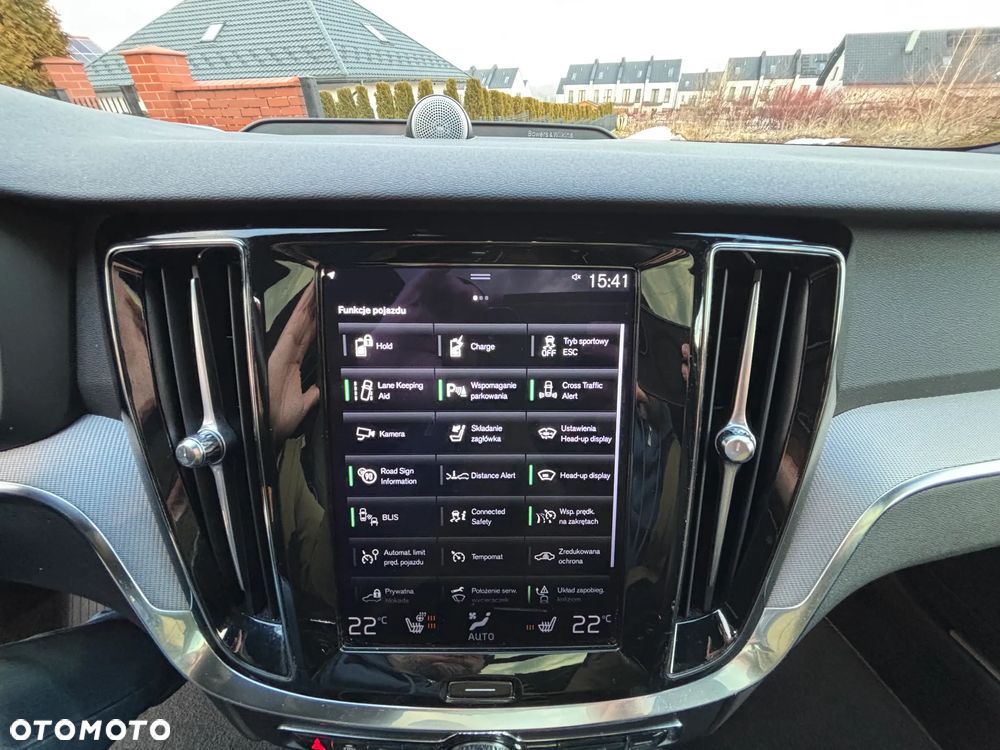 Volvo V60 T8 AWD Recharge Geartronic RDesign - 34