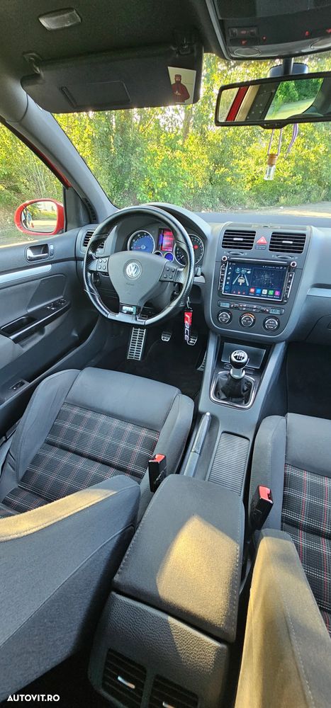 Volkswagen Golf 2.0 FSI GTI - 9