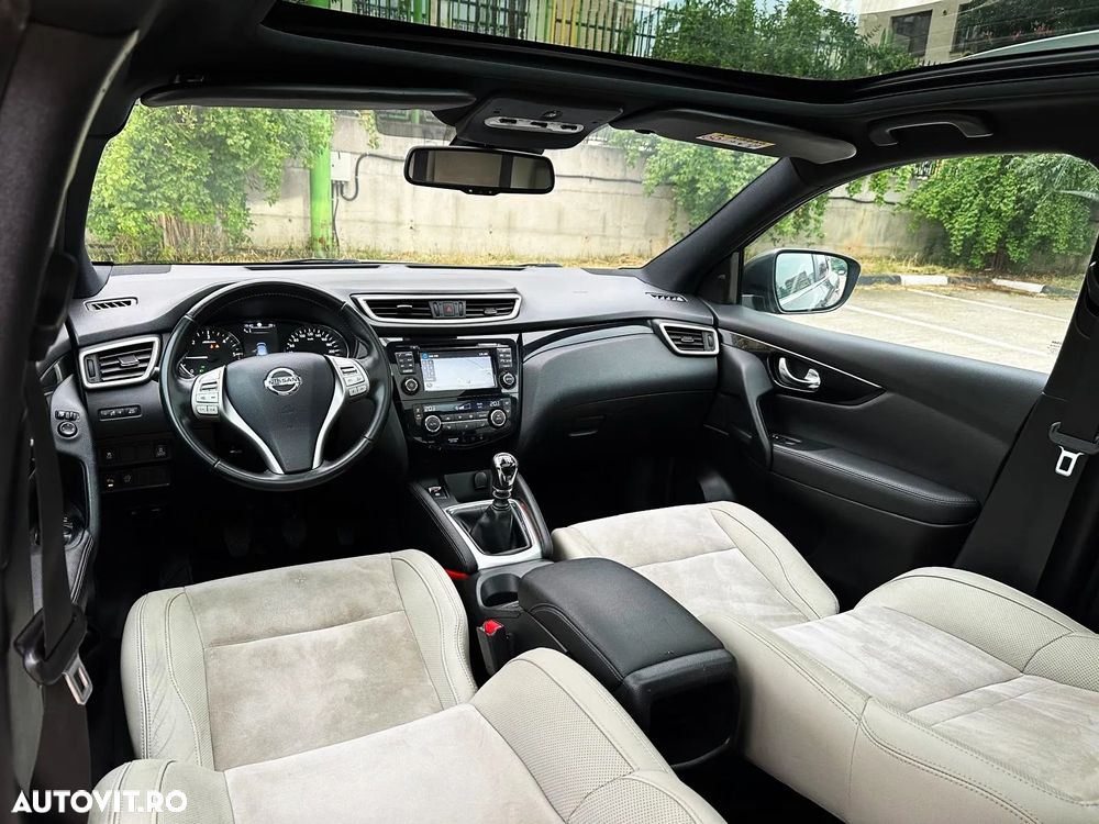 Nissan Qashqai 1.6 dCi DPF 4x4 Start/Stop tekna - 6