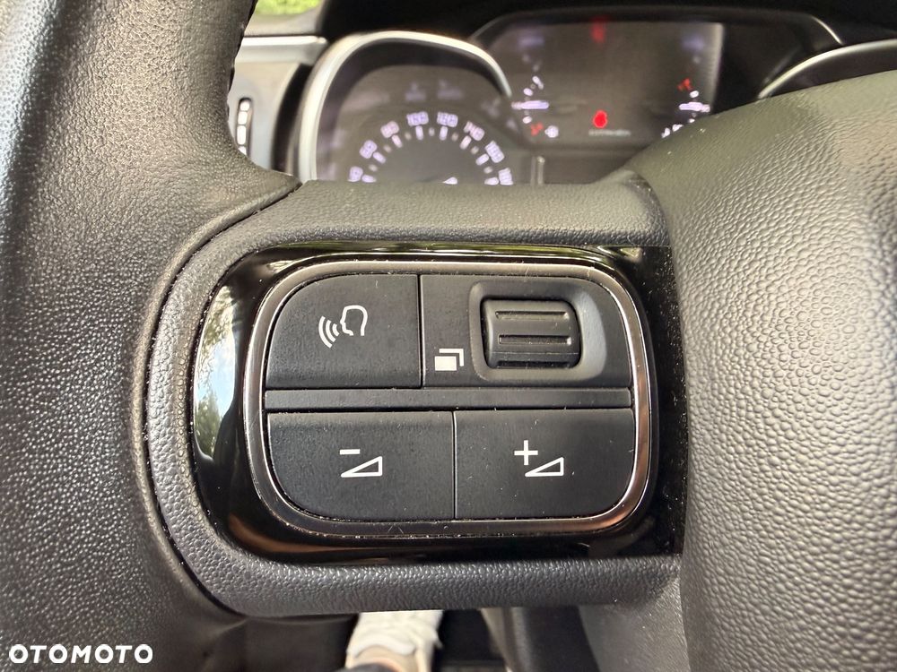 Citroën C3 1.2 PureTech Shine - 23