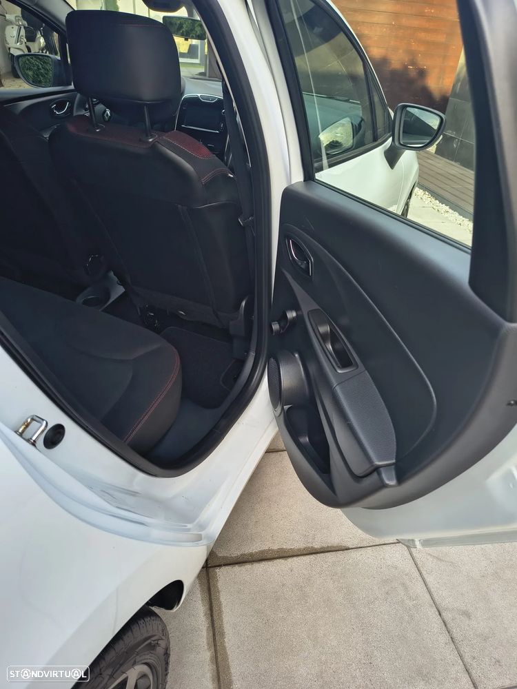 Renault Clio Sport Tourer 0.9 TCE Dynamique S - 15