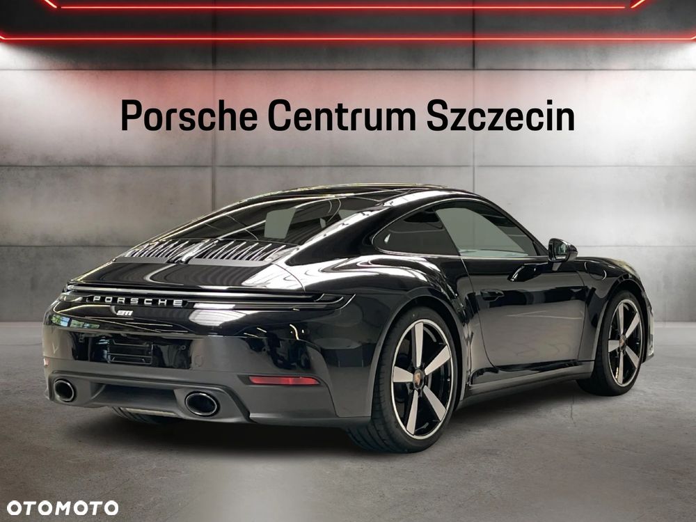 Porsche 911 Carrera S - 5