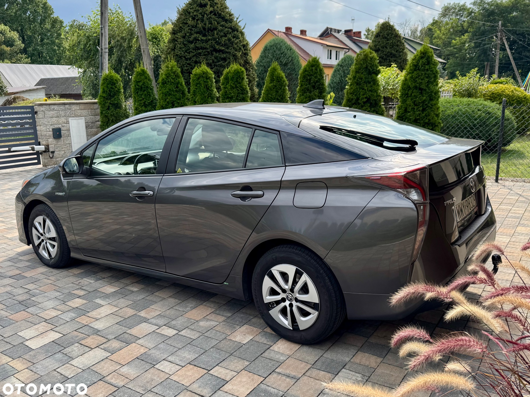 Toyota Prius 1.8 Hybrid Executive - 3
