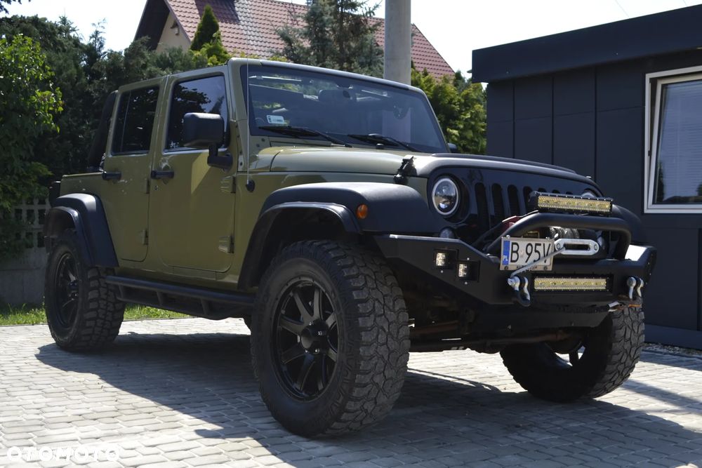 Jeep Wrangler 3.6 Unlim Sahara - 14