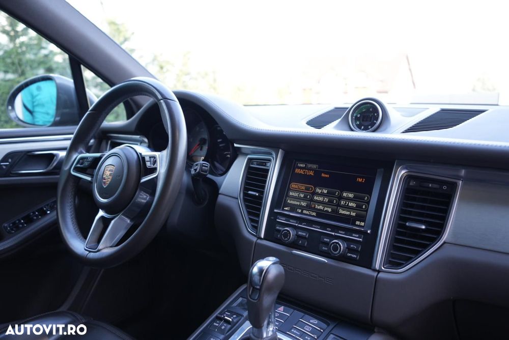 Porsche Macan - 16
