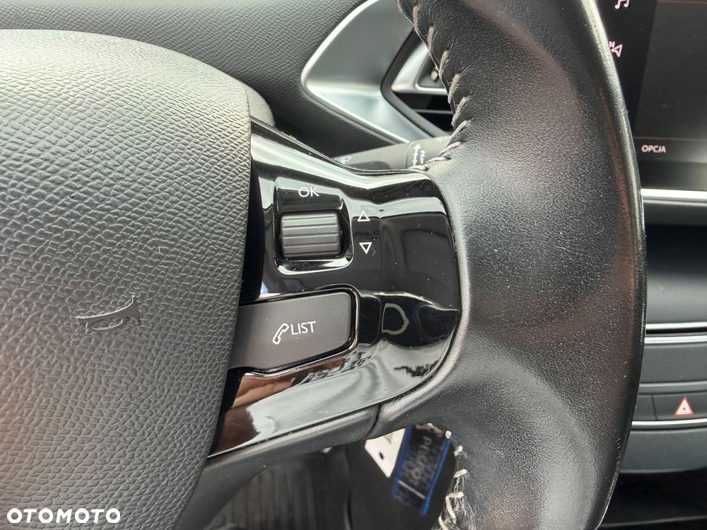 Peugeot 308 1.5 BlueHDi Business Line S&S - 32