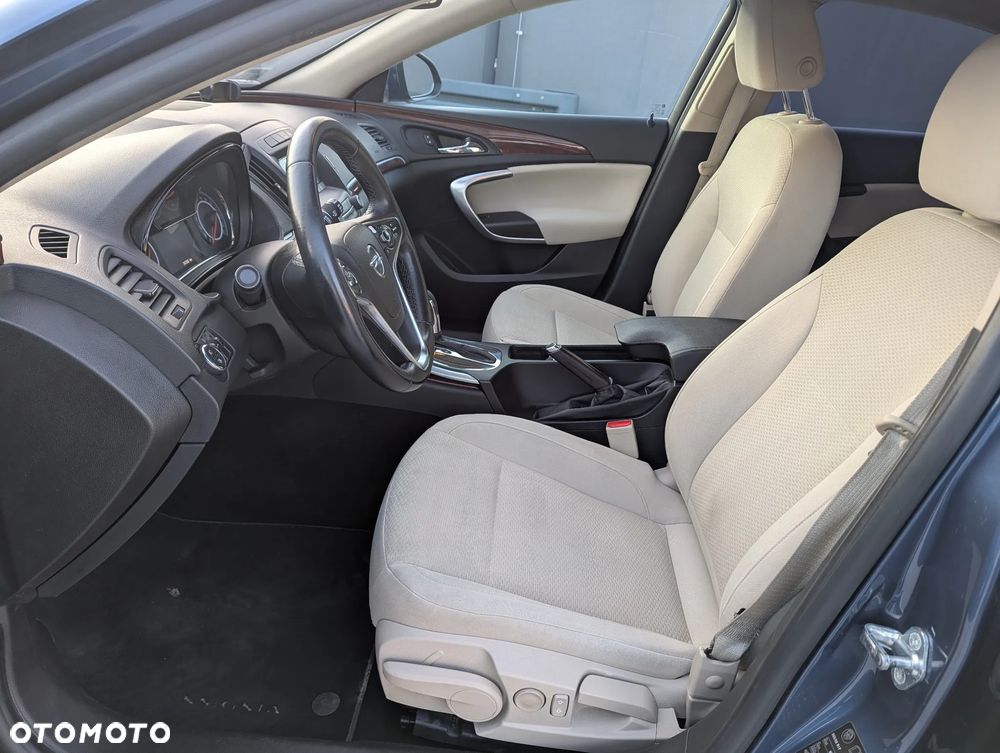 Opel Insignia 1.6 T EU6 - 10