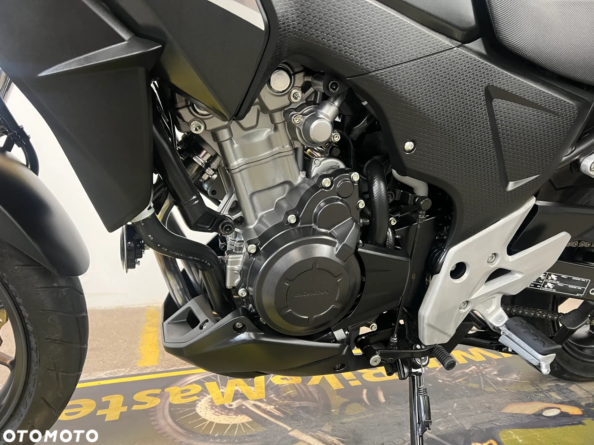 Honda CB - 25