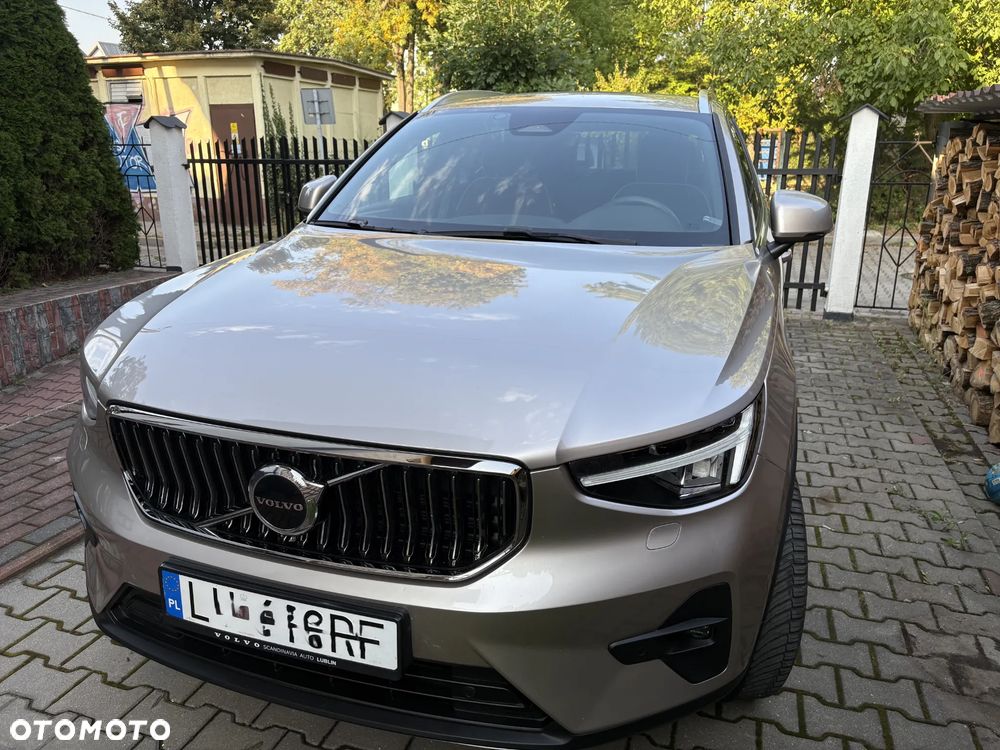 Volvo XC 40 B3 Plus Dark - 3