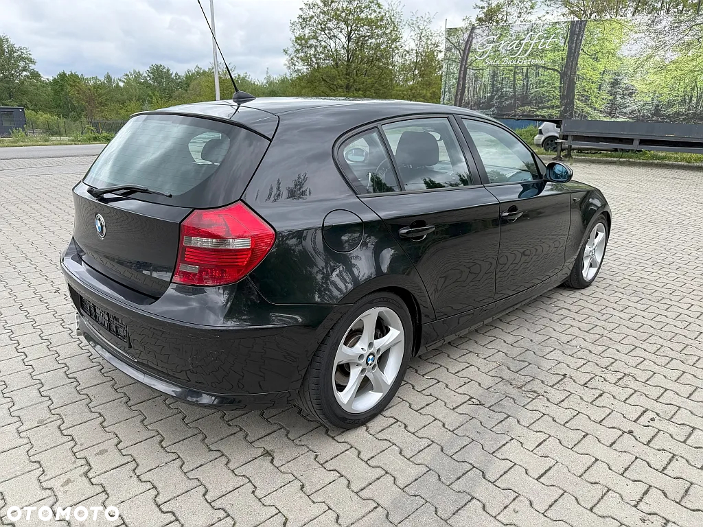 BMW Seria 1 120d DPF Edition Sport - 4