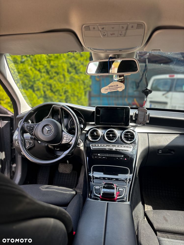 Mercedes-Benz Klasa C 220 d 4Matic 9G-TRONIC Avantgarde - 7