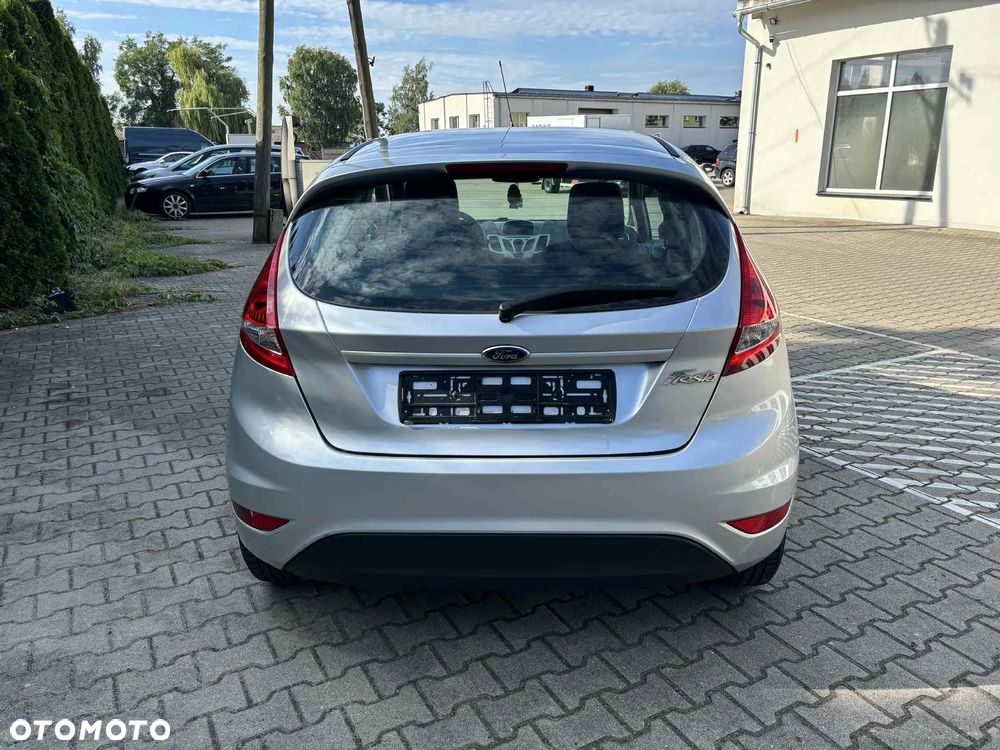 Ford Fiesta - 6