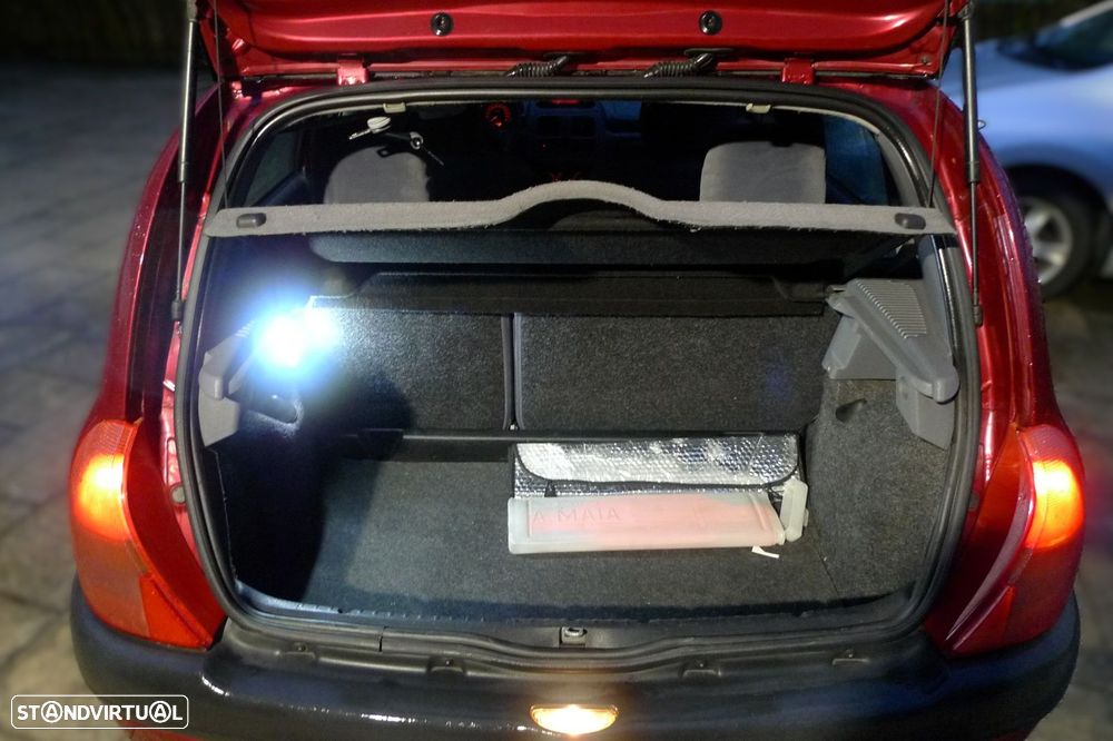 Renault Clio 1.2 RT - 11