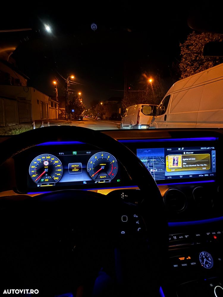 Mercedes-Benz E 200 4MATIC Aut. - 10