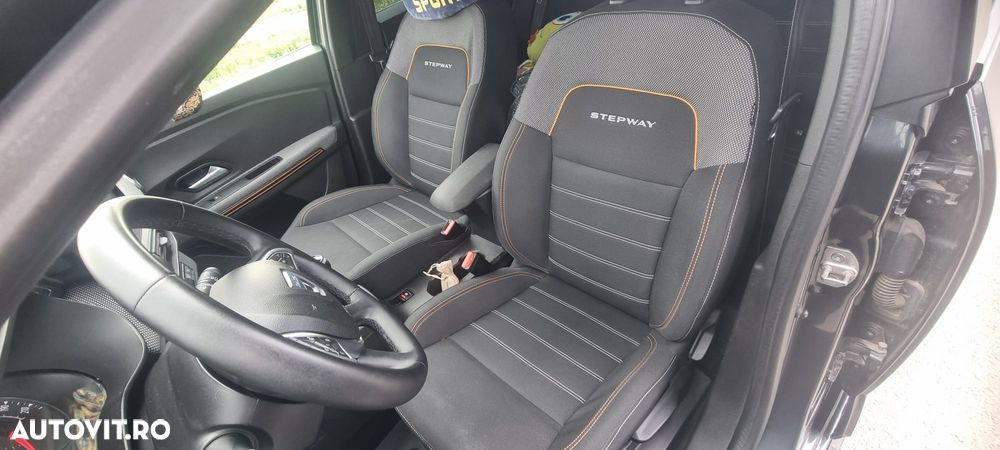 Dacia Sandero TCe 90 MT6 Comfort - 9