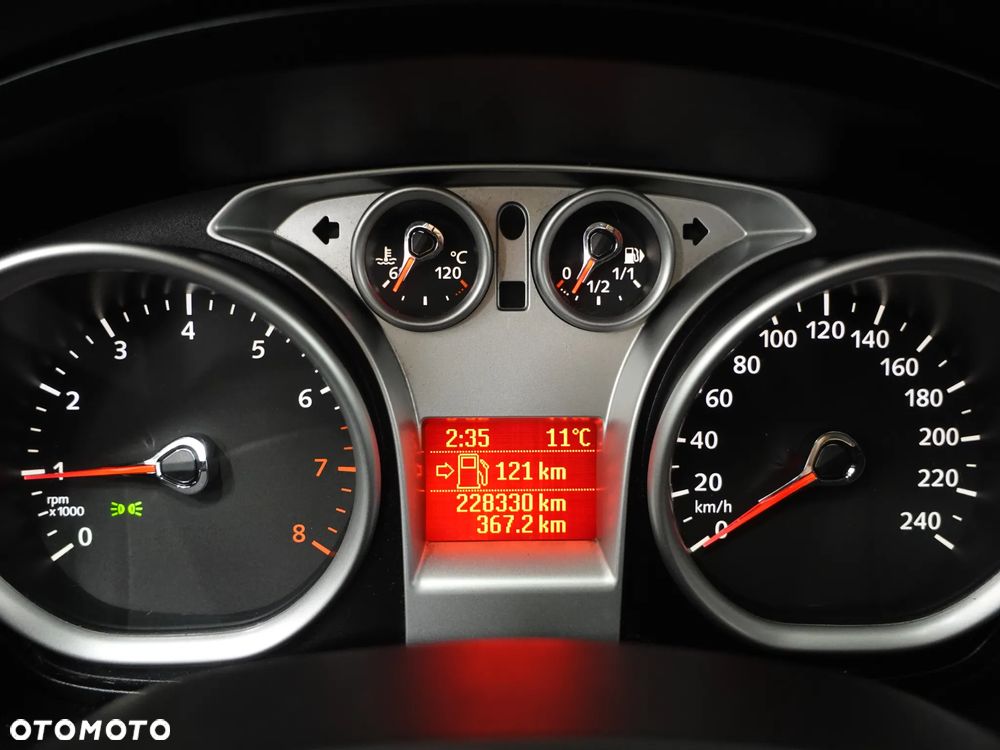 Ford Focus - 38