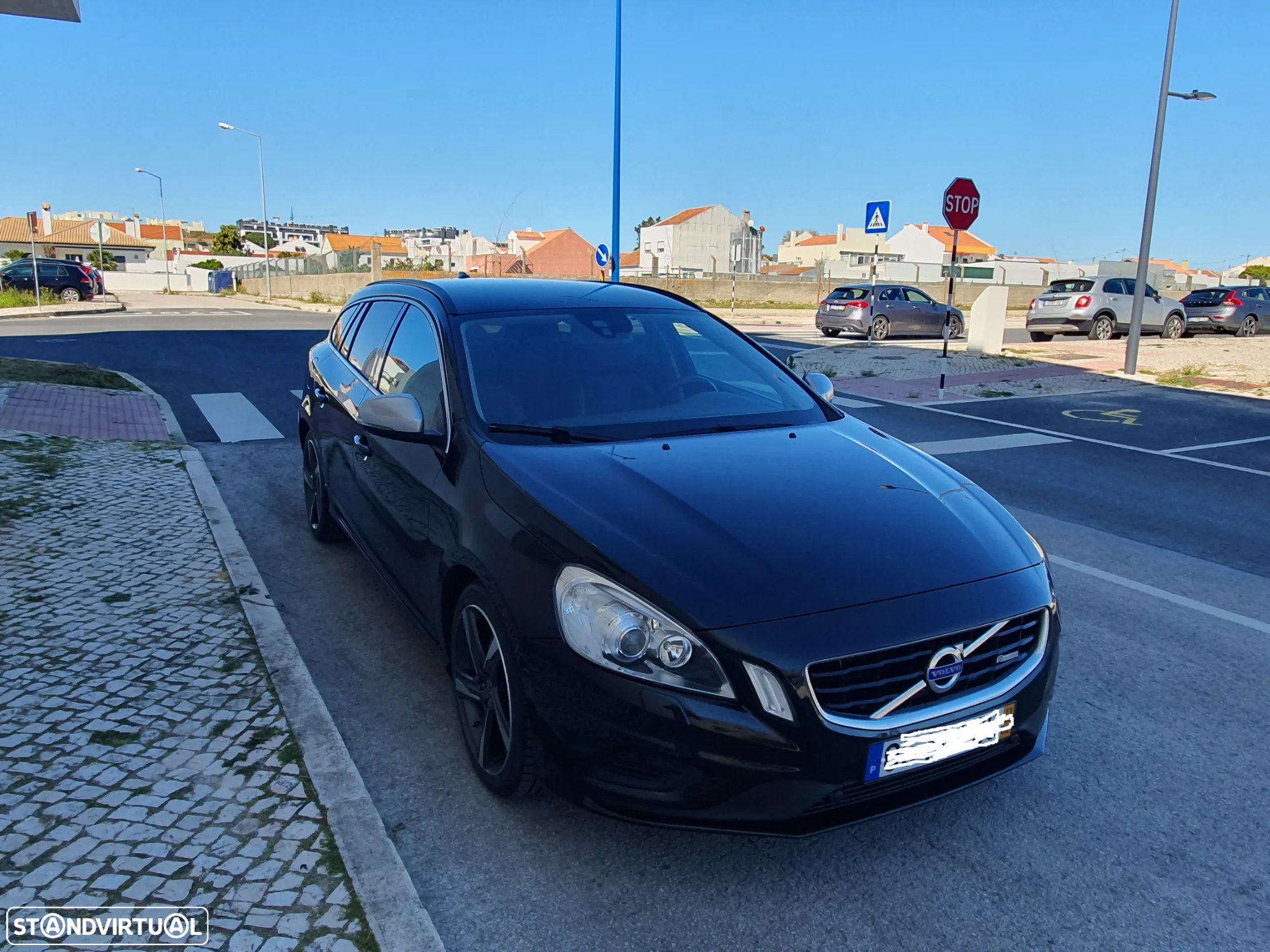 Volvo V60 2.0 D4 R-Design Start/Stop - 2