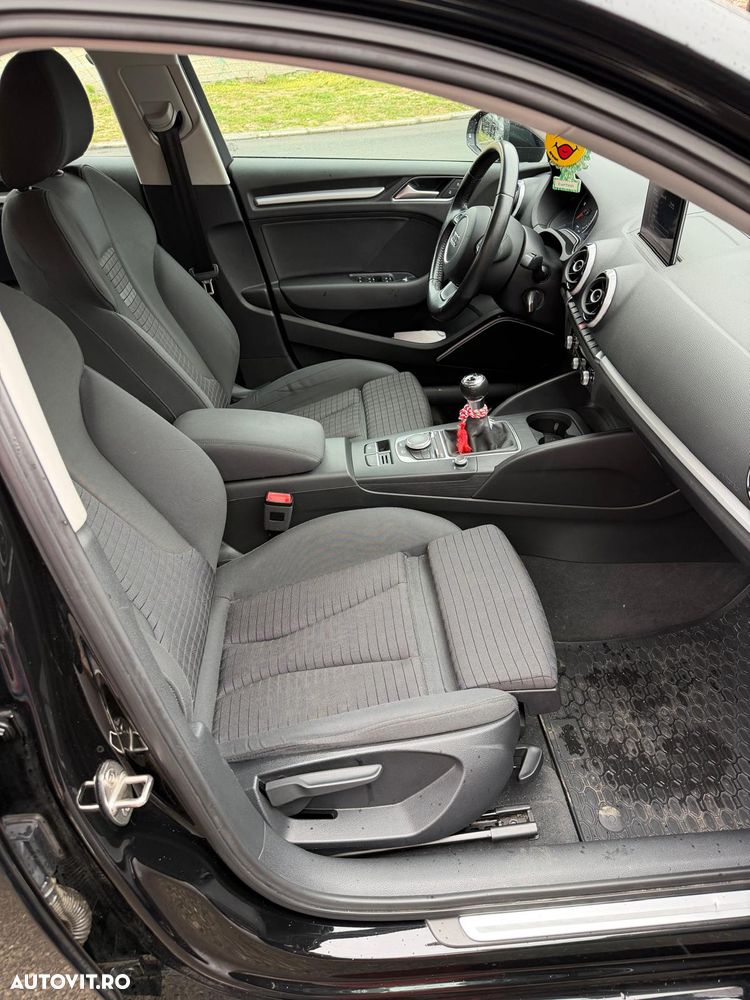 Audi A3 1.6 TDI ack sport - 10