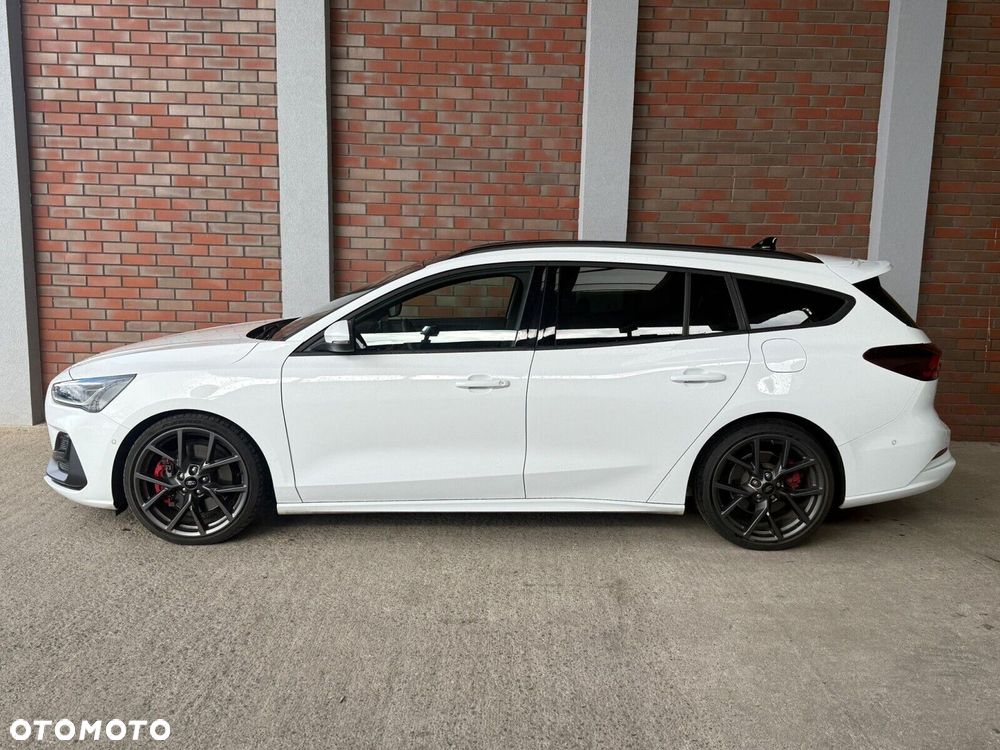Ford Focus - 8