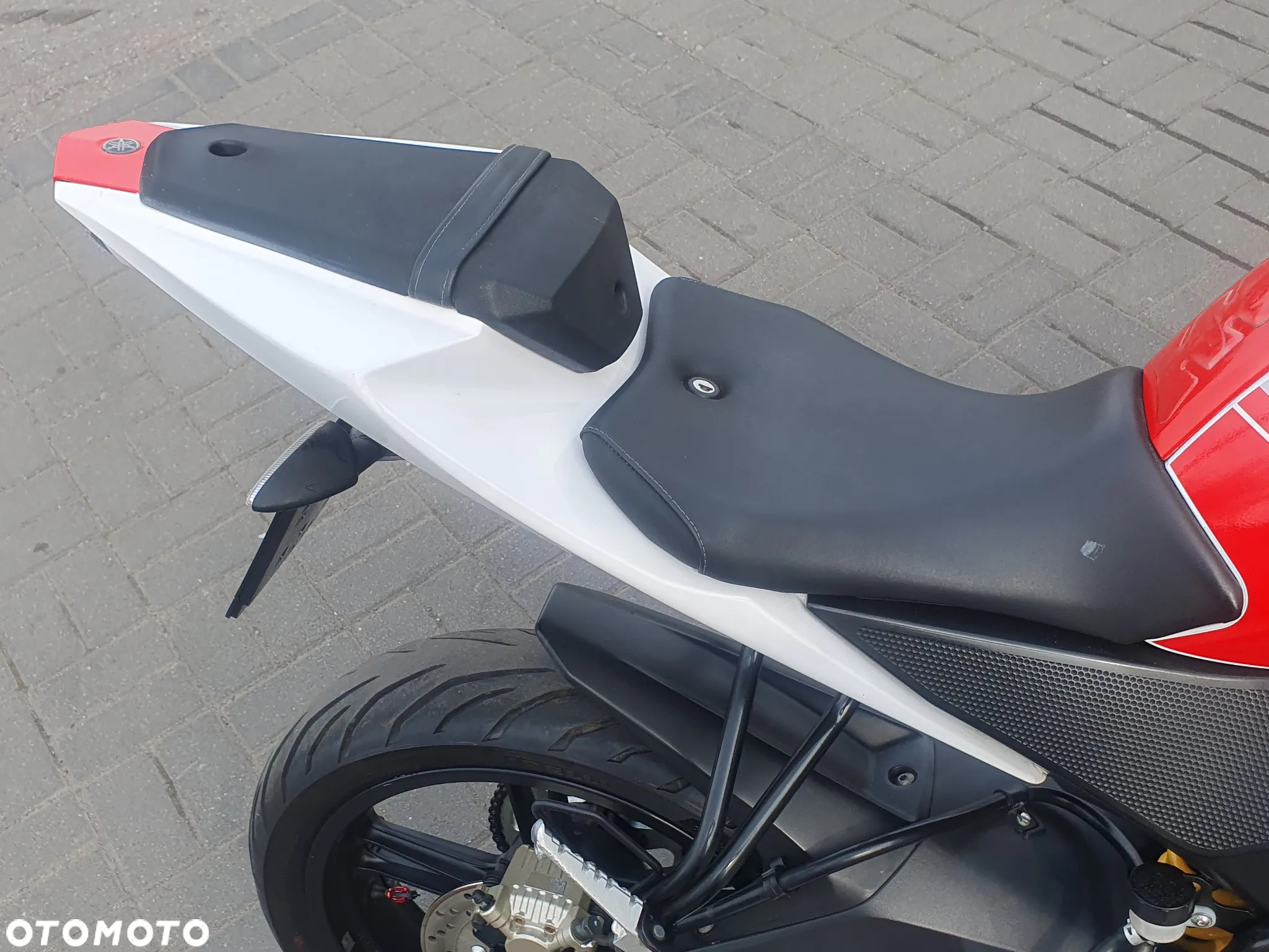 Yamaha YZF - 22