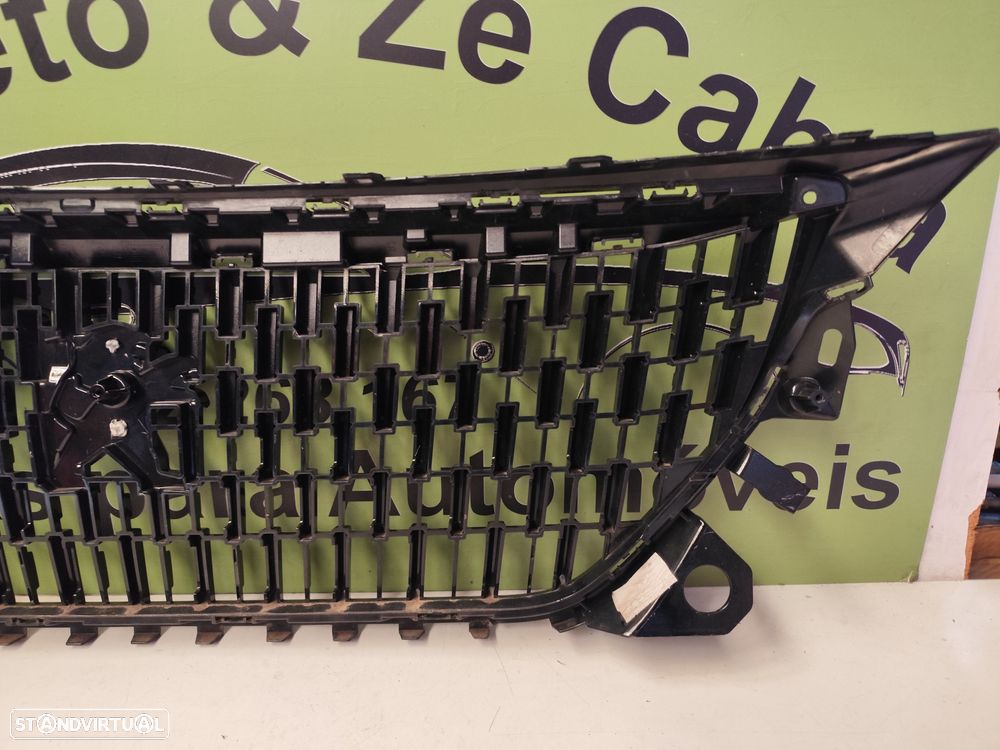 PEUGEOT 2008 II GRELHA FRENTE PARA CHOQUES - G125 - 7