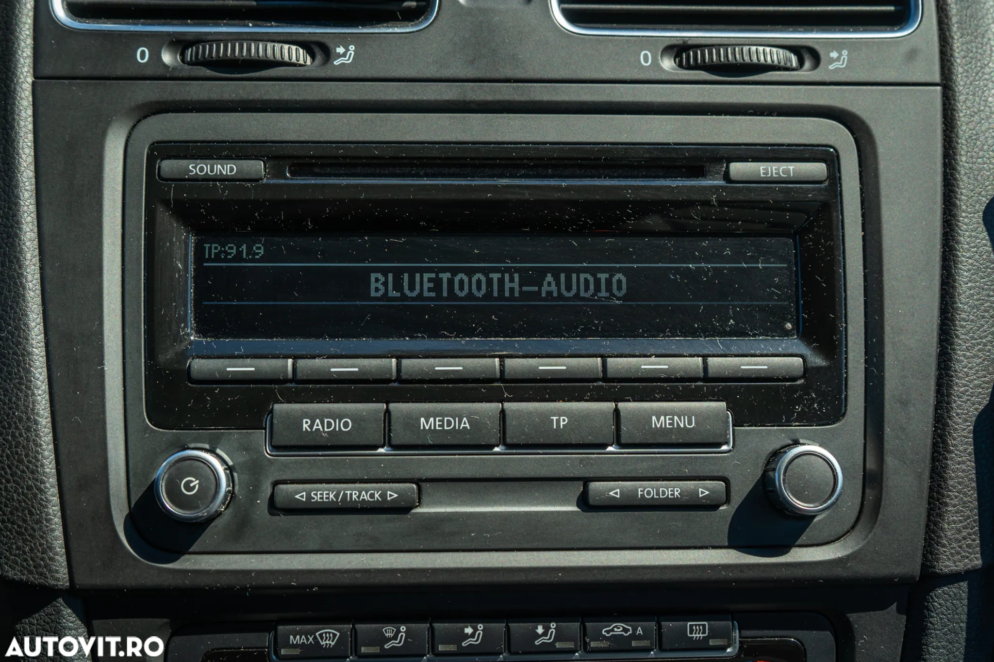 Volkswagen Golf - 22