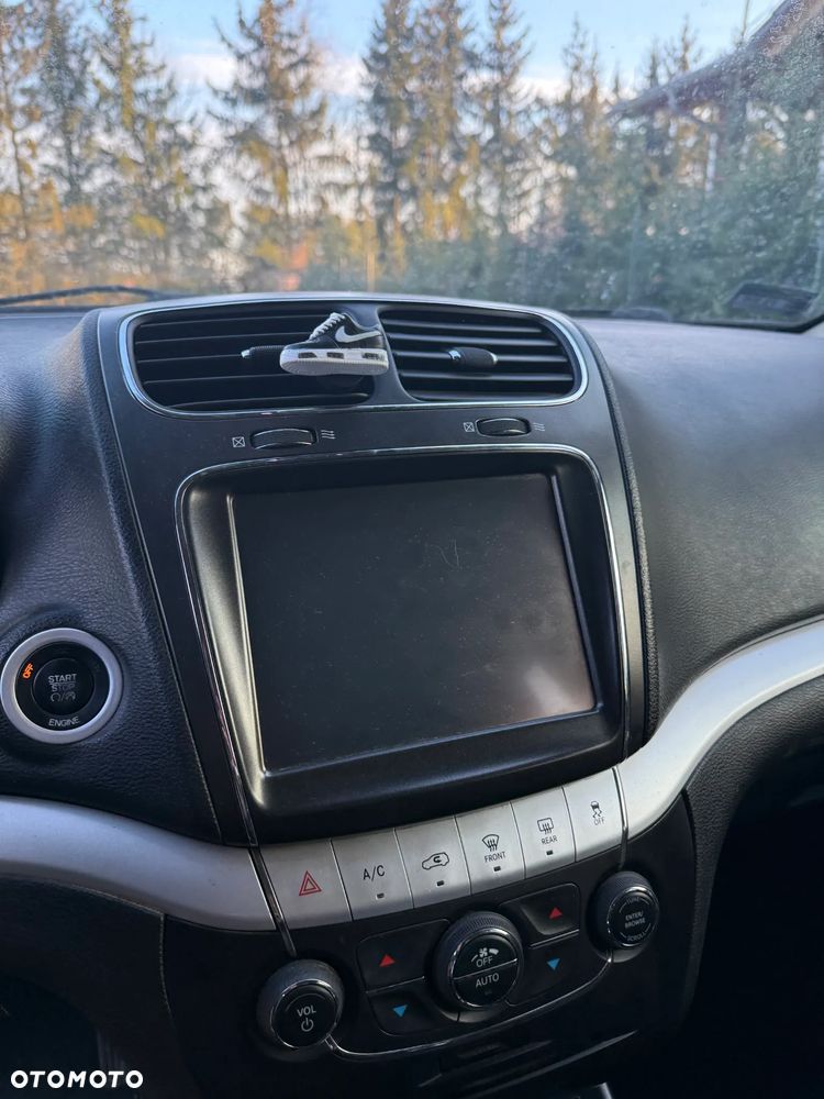 Fiat Freemont 2.0 Multijet Lounge - 23