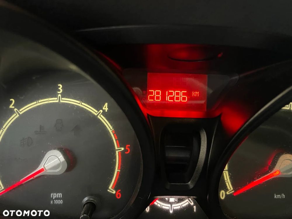 Ford Fiesta 1.4 TDCI - 7