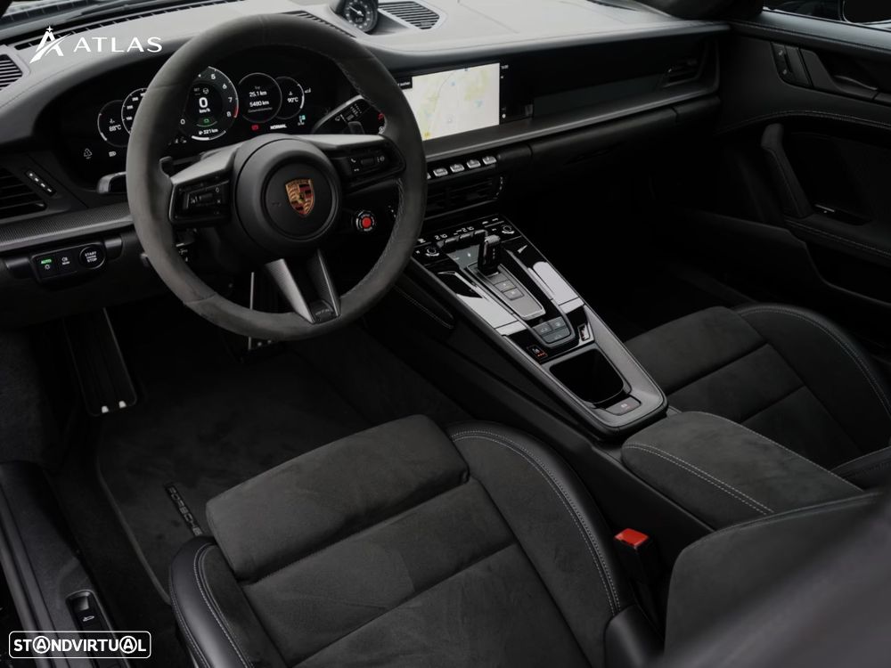 Porsche 911 (992) Carrera 4 GTS - 22