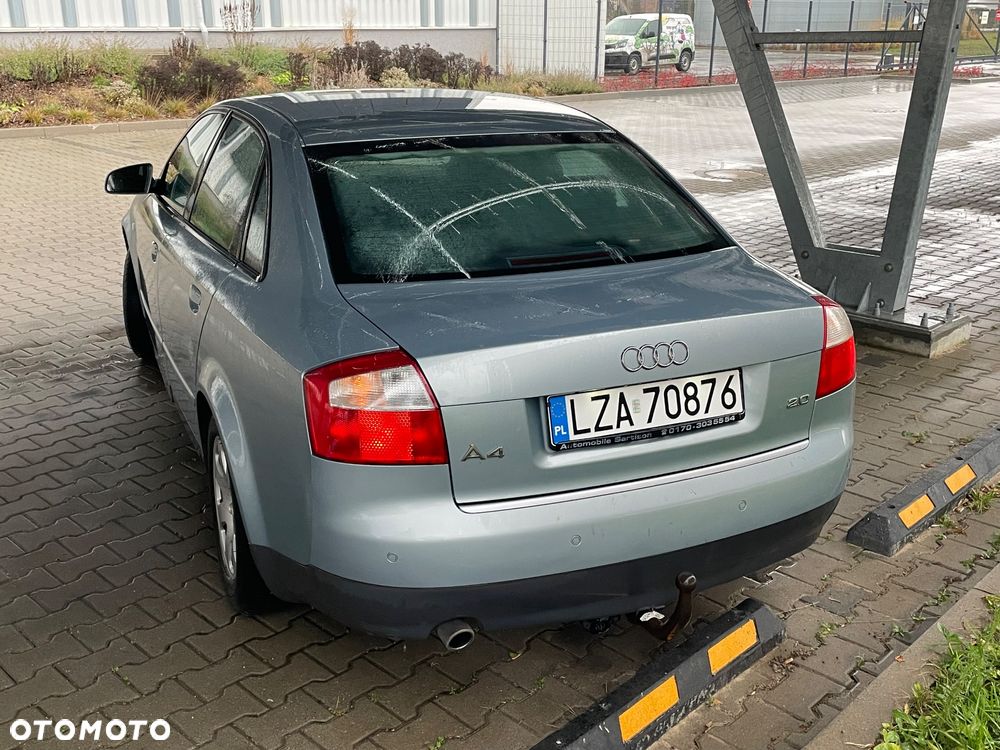 Audi A4 Limousine - 7