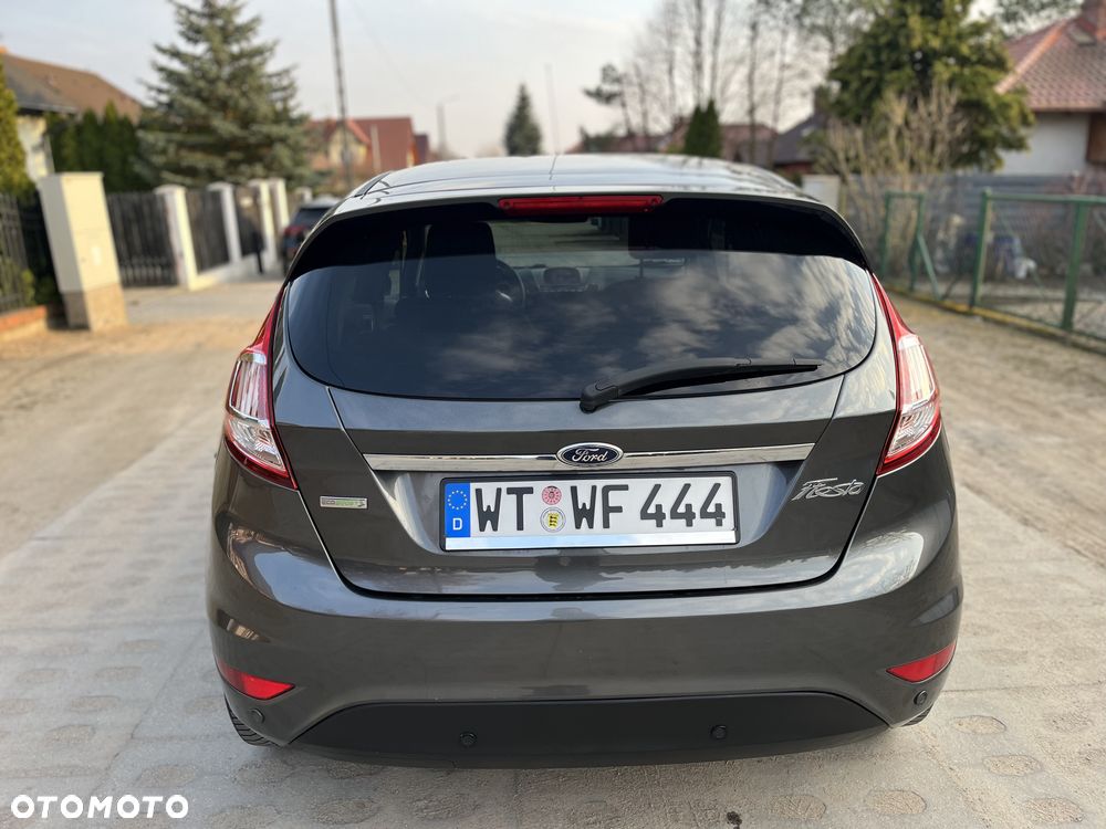 Ford Fiesta 1.0 EcoBoost S&S TITANIUM - 28