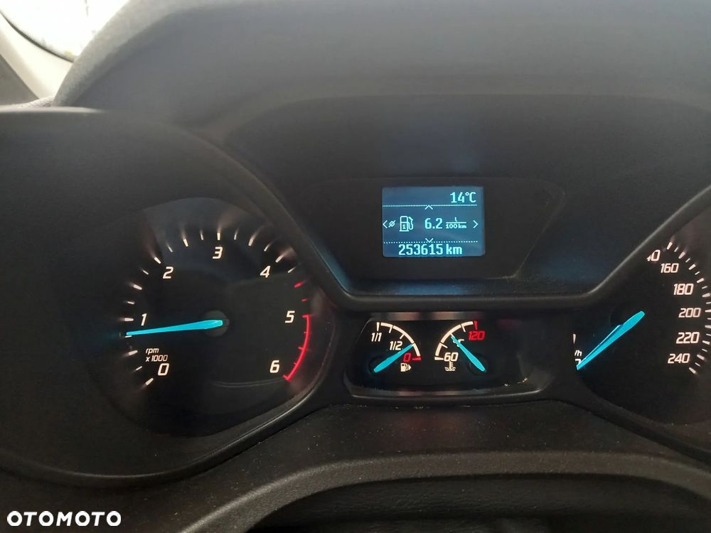 Ford Transit Connect - 10