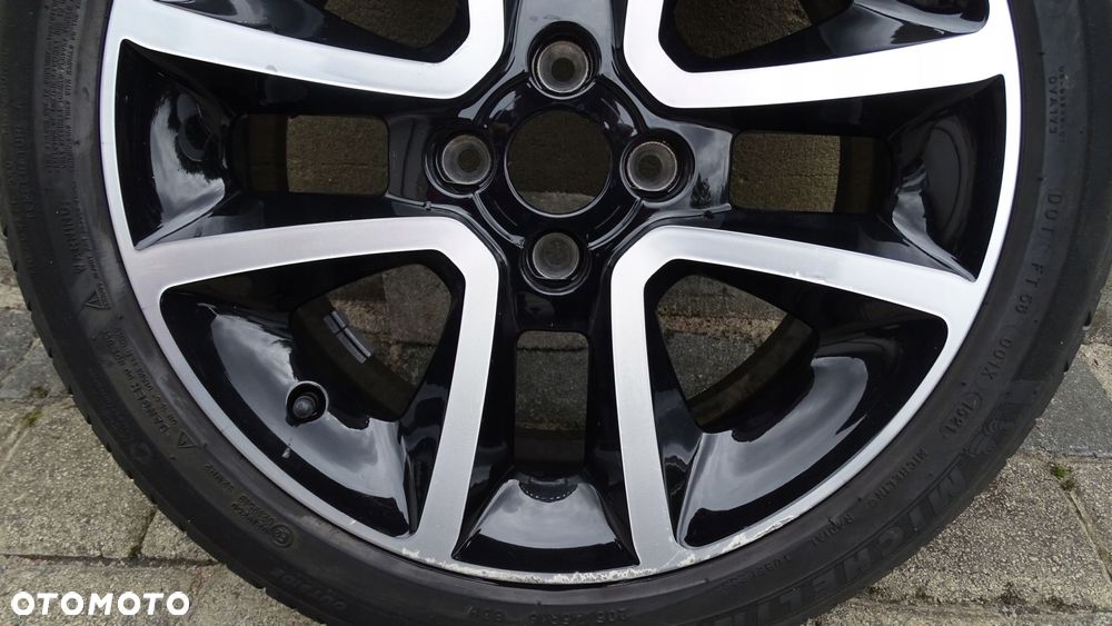 renault clio iv - felga 7jx16 4x100 et37 - 3