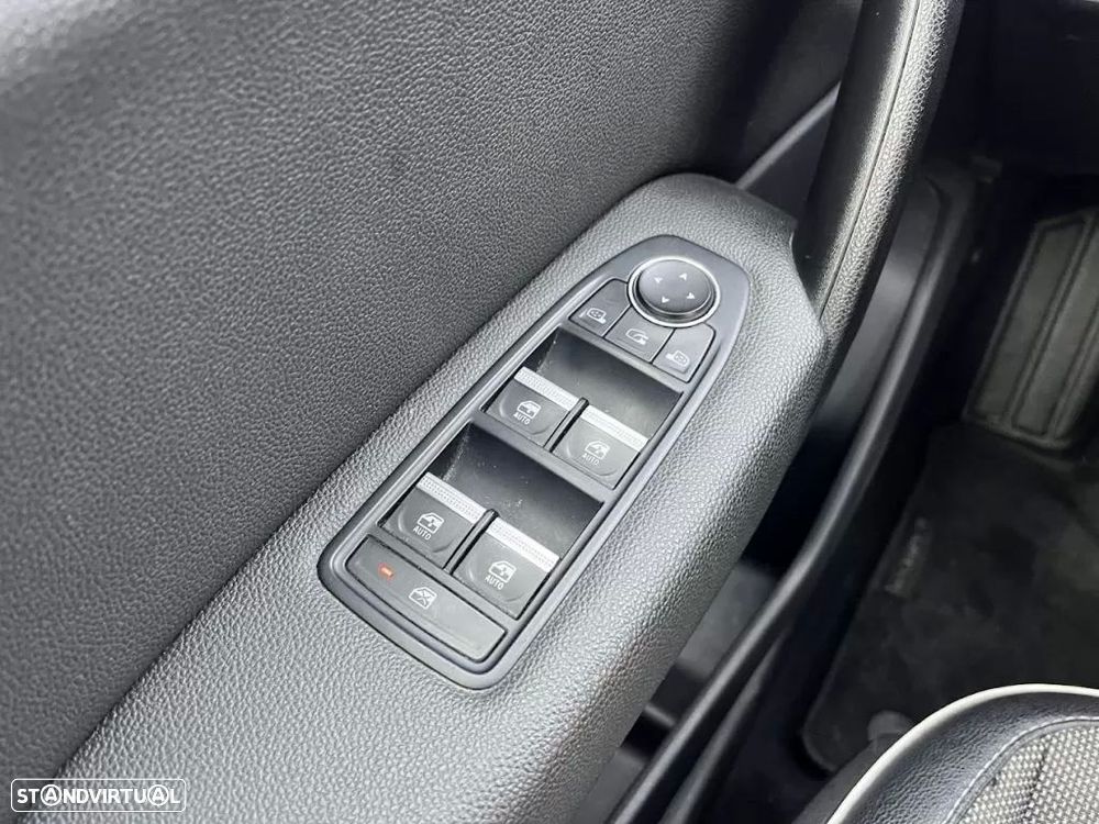 Renault Captur 1.0 TCe Exclusive - 16