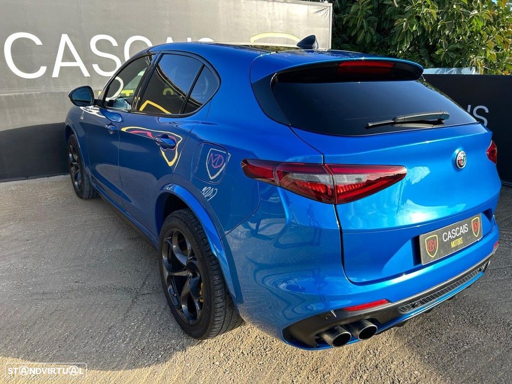 Alfa Romeo Stelvio V6 2.9 Bi-Turbo AT8-Q4 Quadrifoglio - 3