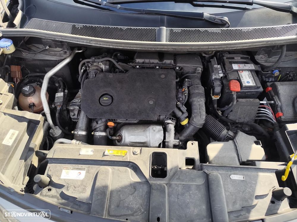 Peugeot 5008 1.5 BlueHDi GT Line EAT8 - 8