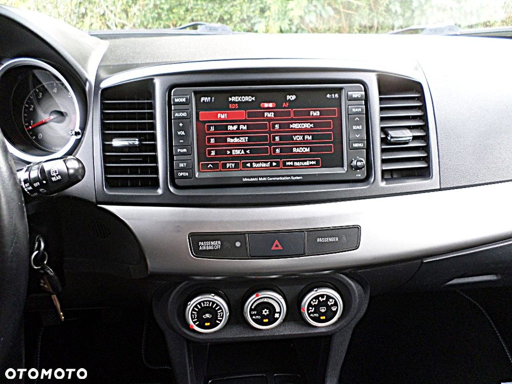Mitsubishi Lancer 1.8 Instyle NAVI - 10