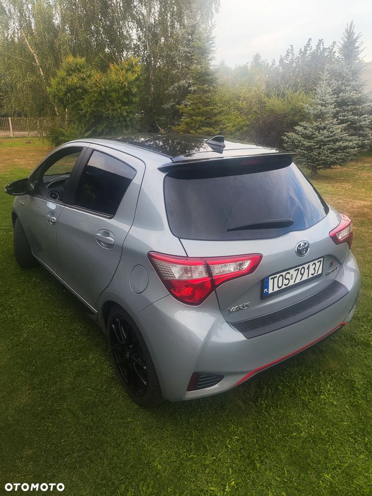 Toyota Yaris 1.5 VVT-i GR Sport - 36