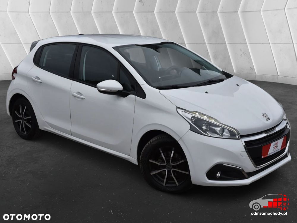 Peugeot 208 - 4