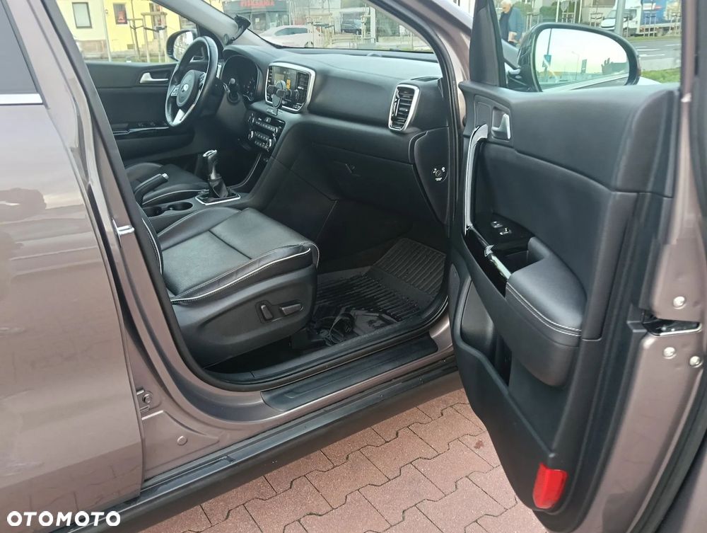 Kia Sportage 1.6 GDI 2WD DREAM-TEAM EDITION - 11