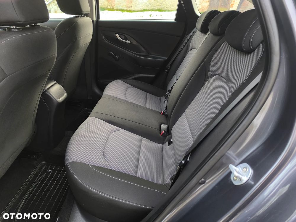 Hyundai i30 1.4 Comfort - 18